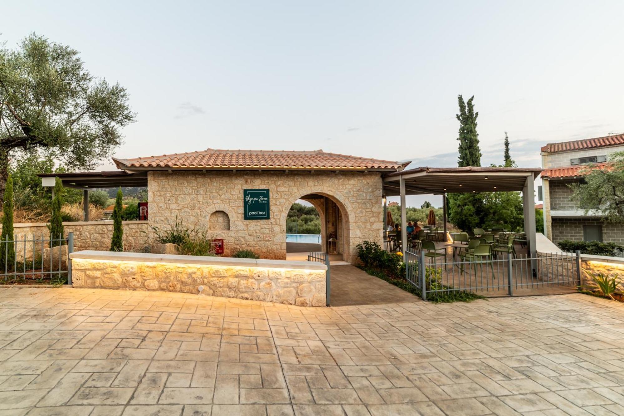 Olympia Zervea Studios With Pool - Apartment Kardamyli Zewnętrze zdjęcie