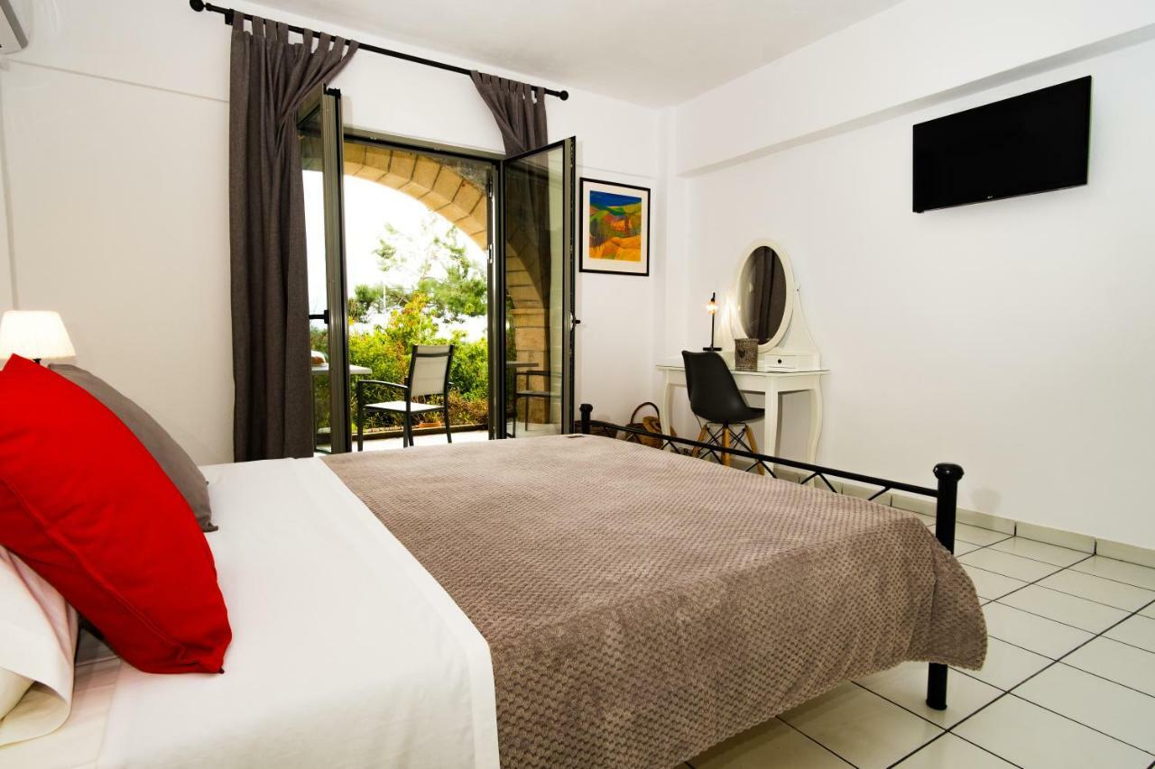Olympia Zervea Studios With Pool - Apartment Kardamyli Zewnętrze zdjęcie