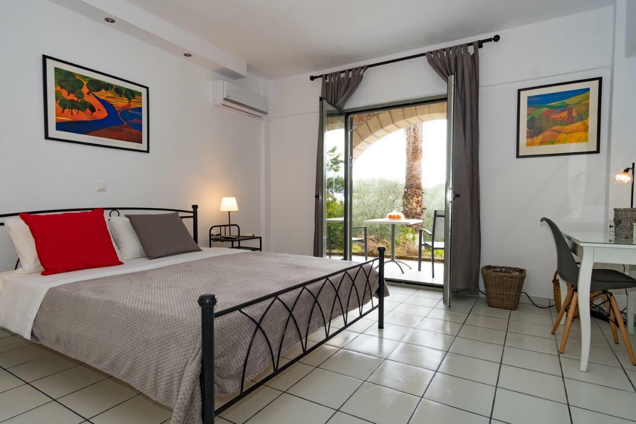 Olympia Zervea Studios With Pool - Apartment Kardamyli Zewnętrze zdjęcie