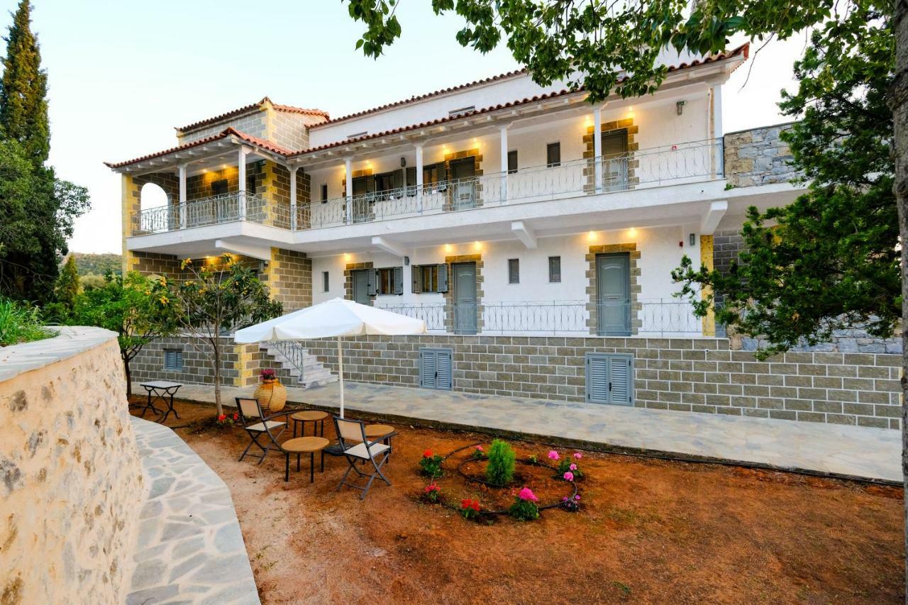 Olympia Zervea Studios With Pool - Apartment Kardamyli Zewnętrze zdjęcie